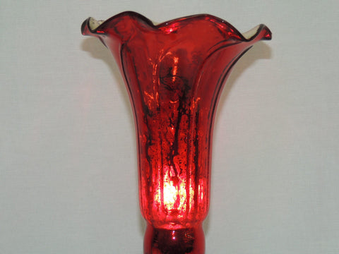 Cherub Lily Trumpeting Accent Lamp - 1000N Mercury Red image